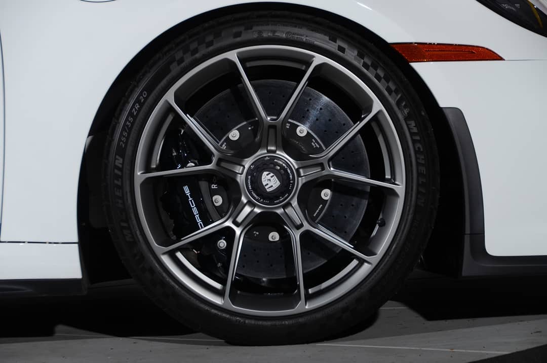 2024 Porsche 911 GT3 Touring — photo 3