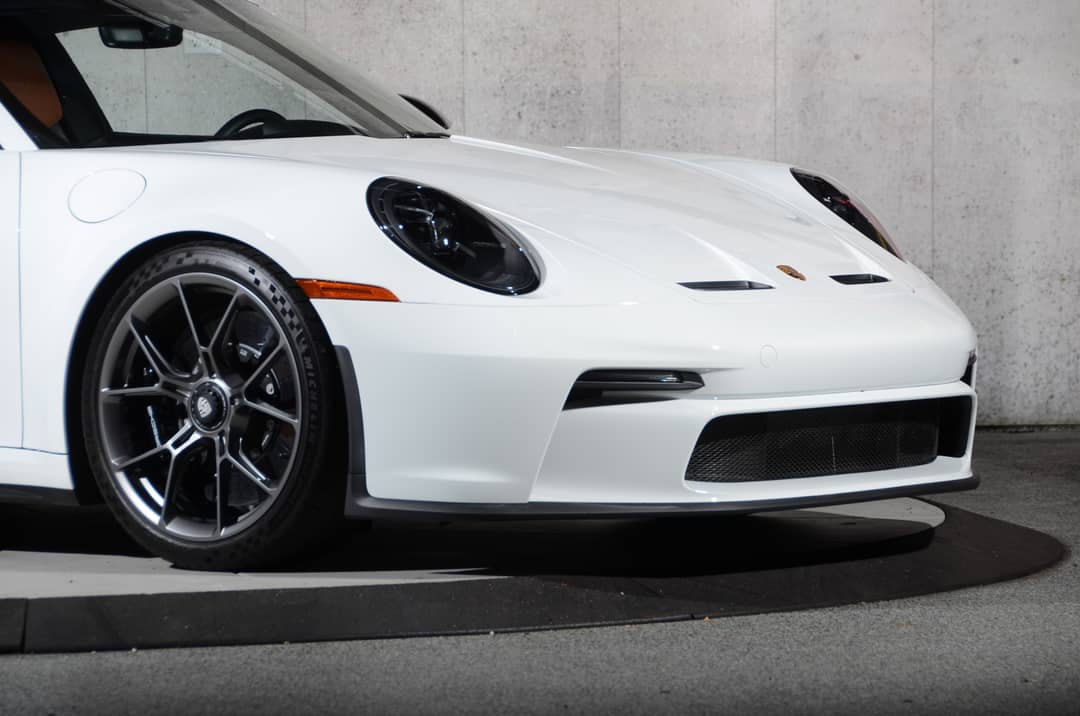 2024 Porsche 911 GT3 Touring — photo 5
