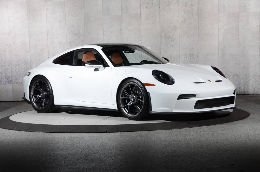 2024 Porsche 911 GT3 Touring — photo 6