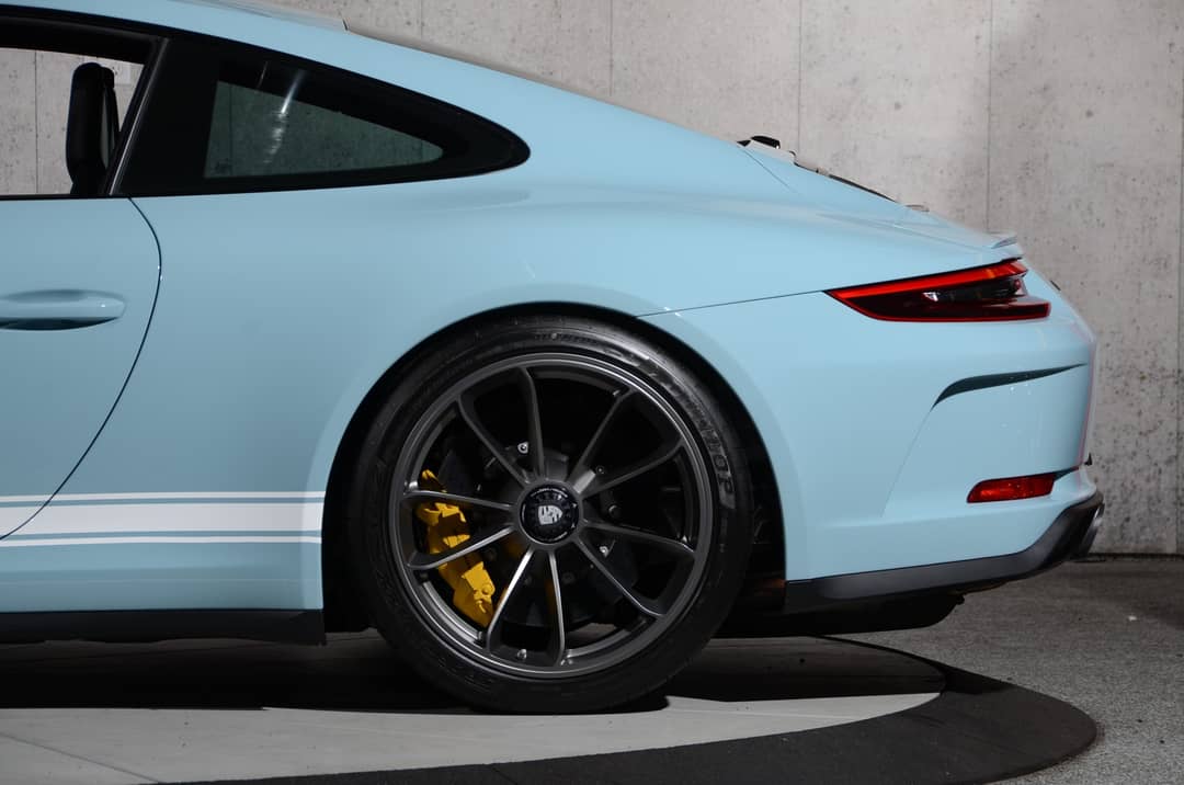 2018 Porsche 911 GT3 Touring — photo 16