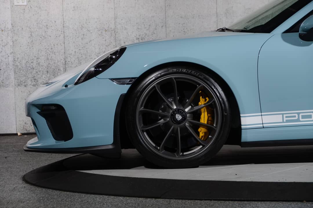2018 Porsche 911 GT3 Touring — photo 17