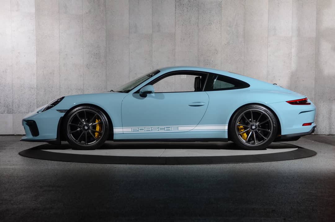 2018 Porsche 911 GT3 Touring — photo 18