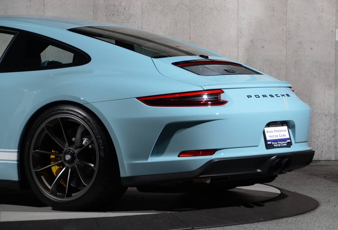 2018 Porsche 911 GT3 Touring — photo 19