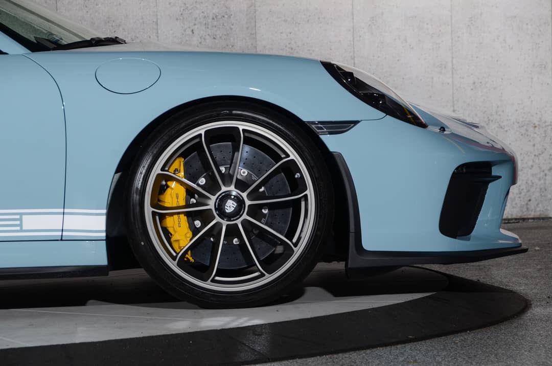2018 Porsche 911 GT3 Touring — photo 3