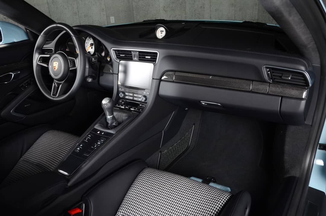 2018 Porsche 911 GT3 Touring — photo 36