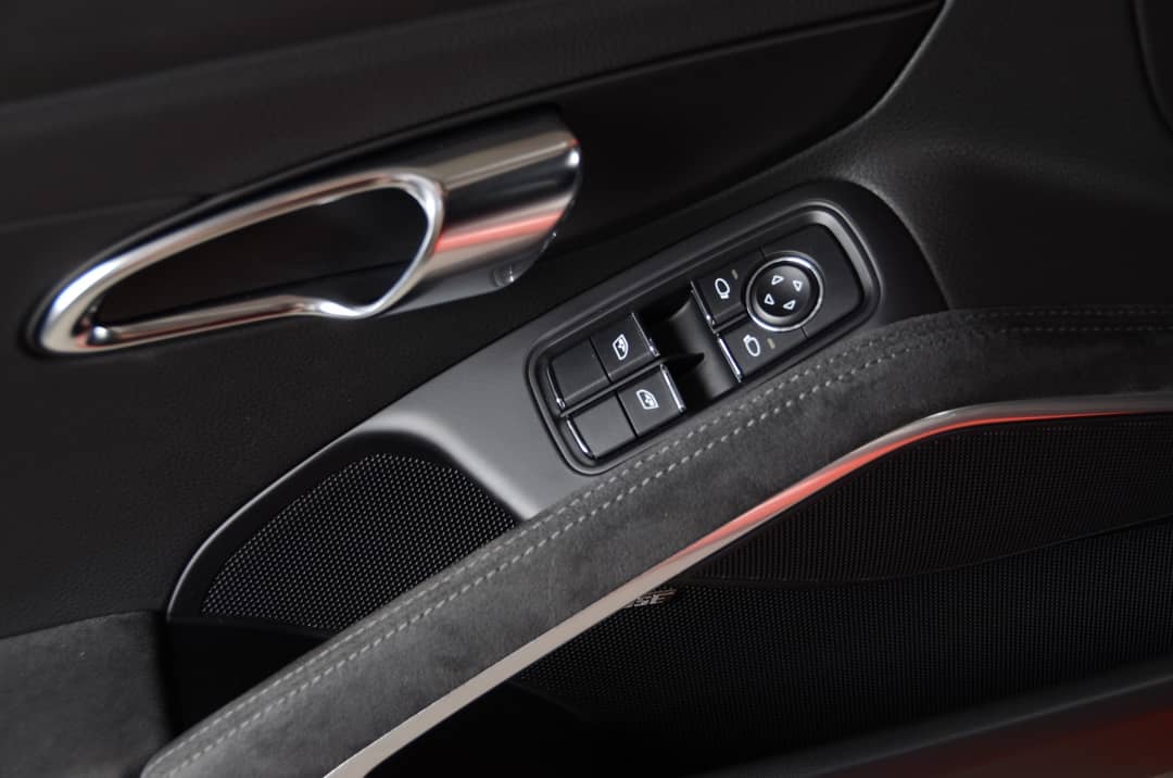 2016 Porsche 911 Carrera GTS — photo 46