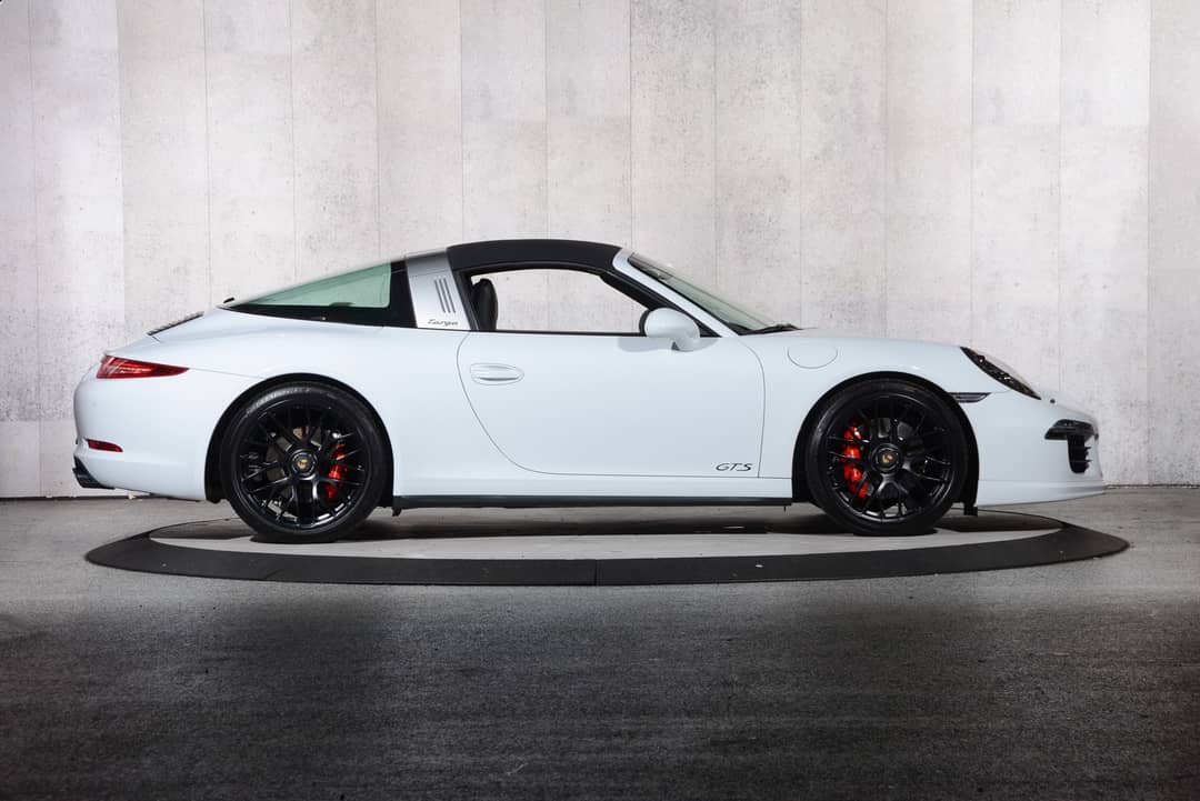 2016 Porsche 911 Targa 4 GTS — photo 2