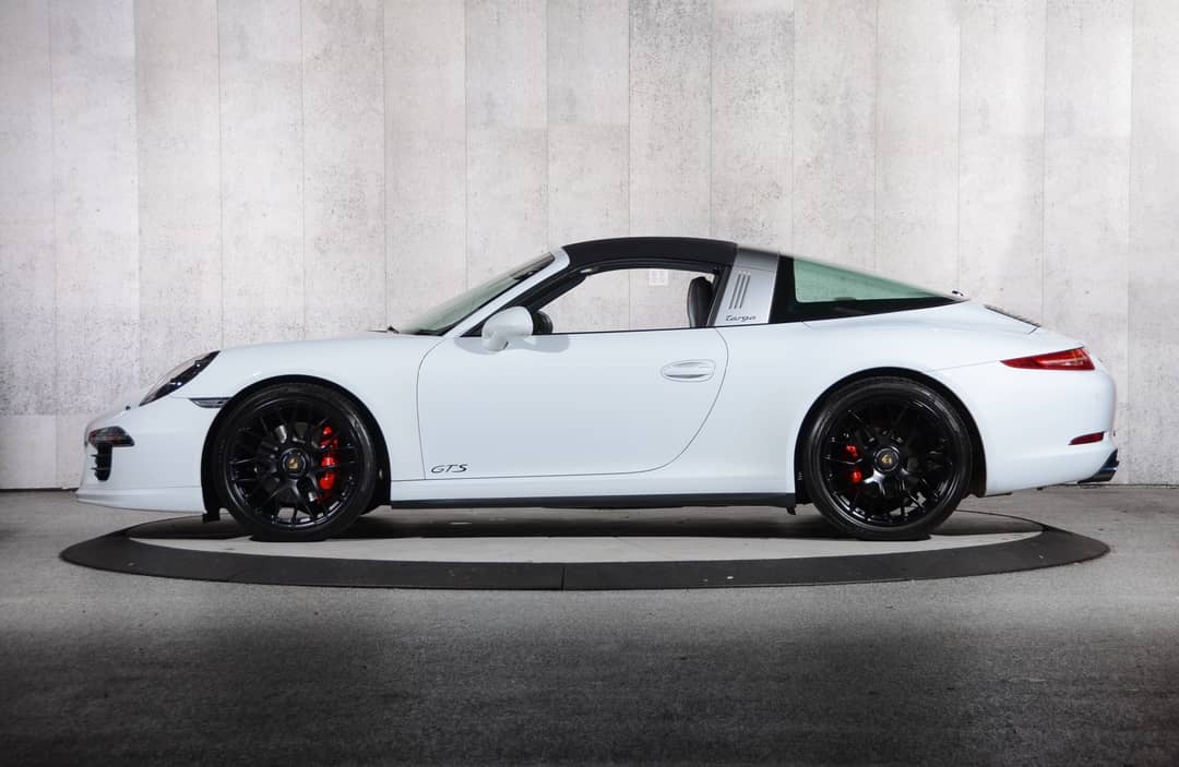 2016 Porsche 911 Targa 4 GTS — photo 17