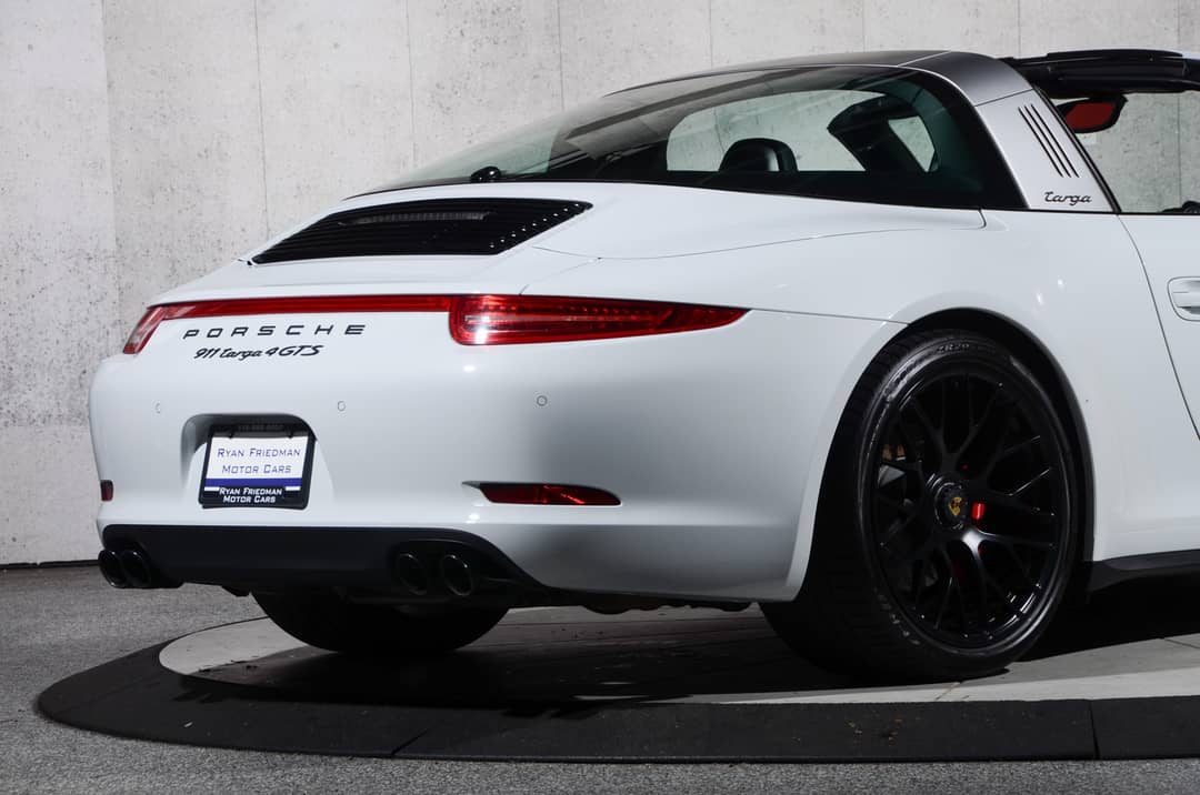 2016 Porsche 911 Targa 4 GTS — photo 27