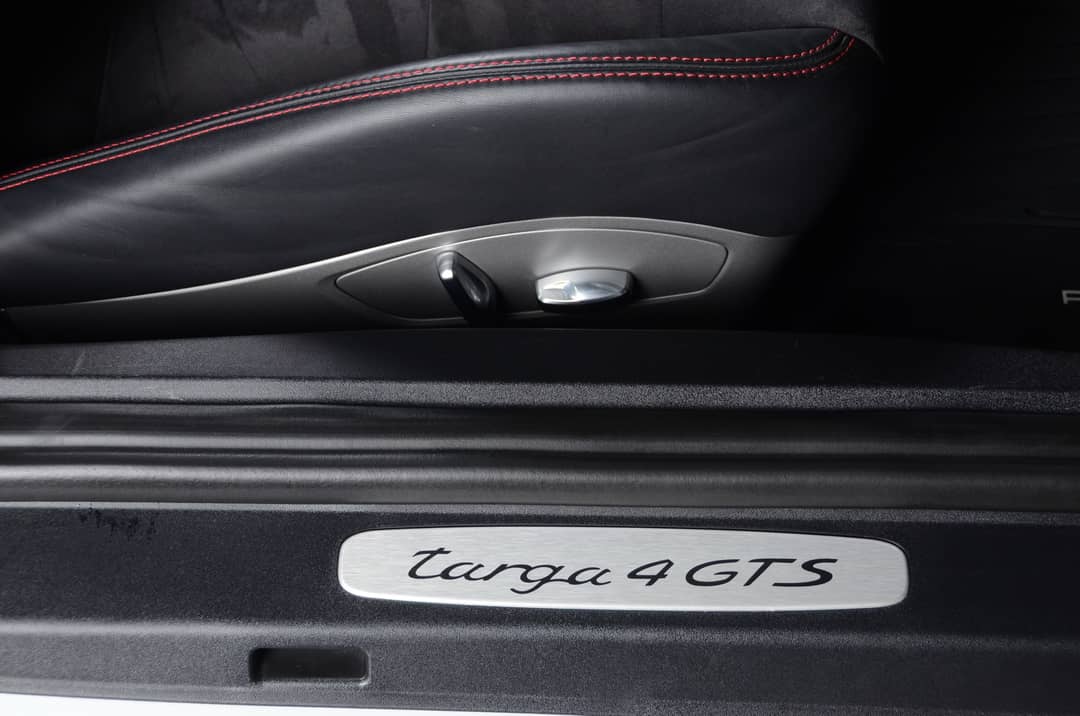 2016 Porsche 911 Targa 4 GTS — photo 34