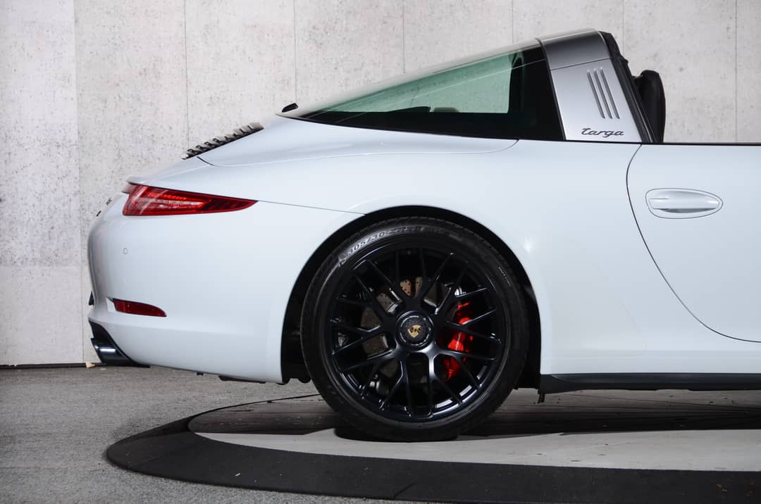 2016 Porsche 911 Targa 4 GTS — photo 5