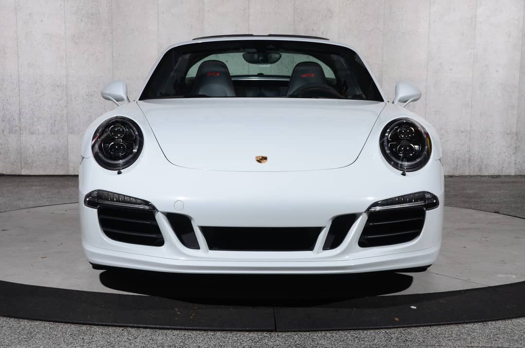 2016 Porsche 911 Targa 4 GTS — photo 9