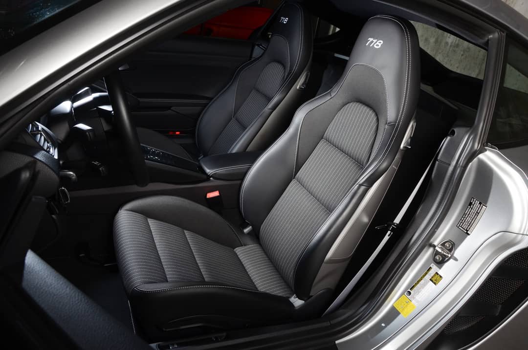 2021 Porsche 718 Cayman T — photo 15