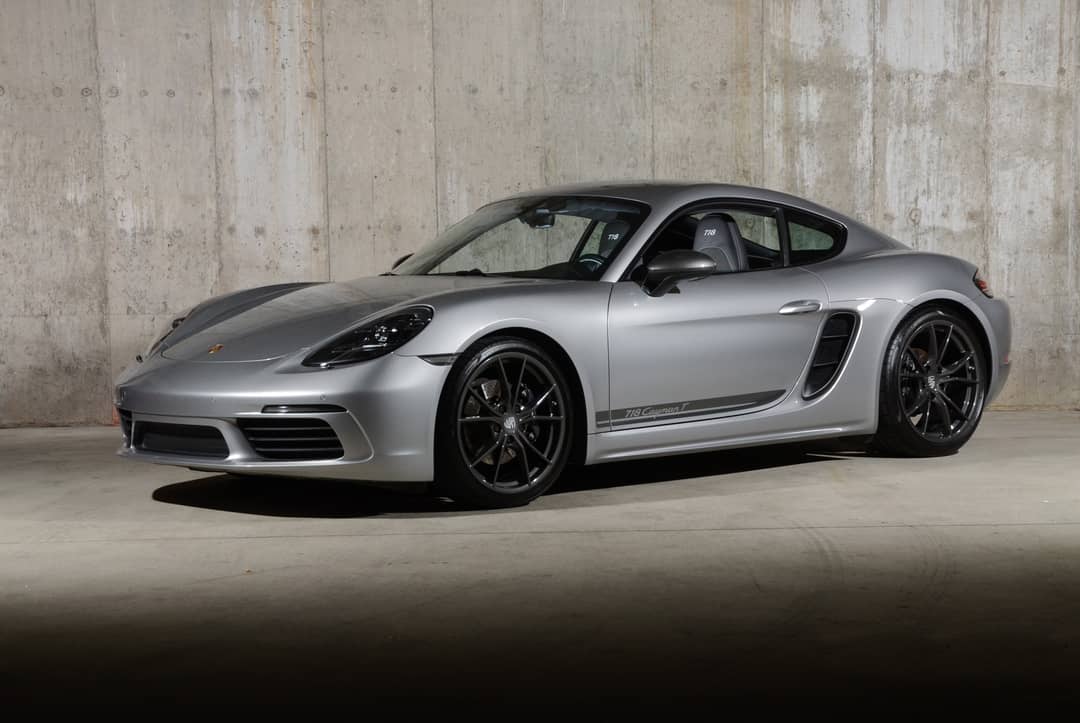 2021 Porsche 718 Cayman T — photo 20