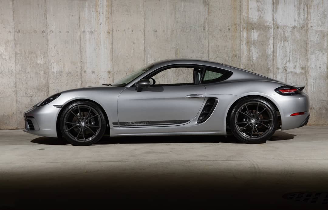 2021 Porsche 718 Cayman T — photo 23
