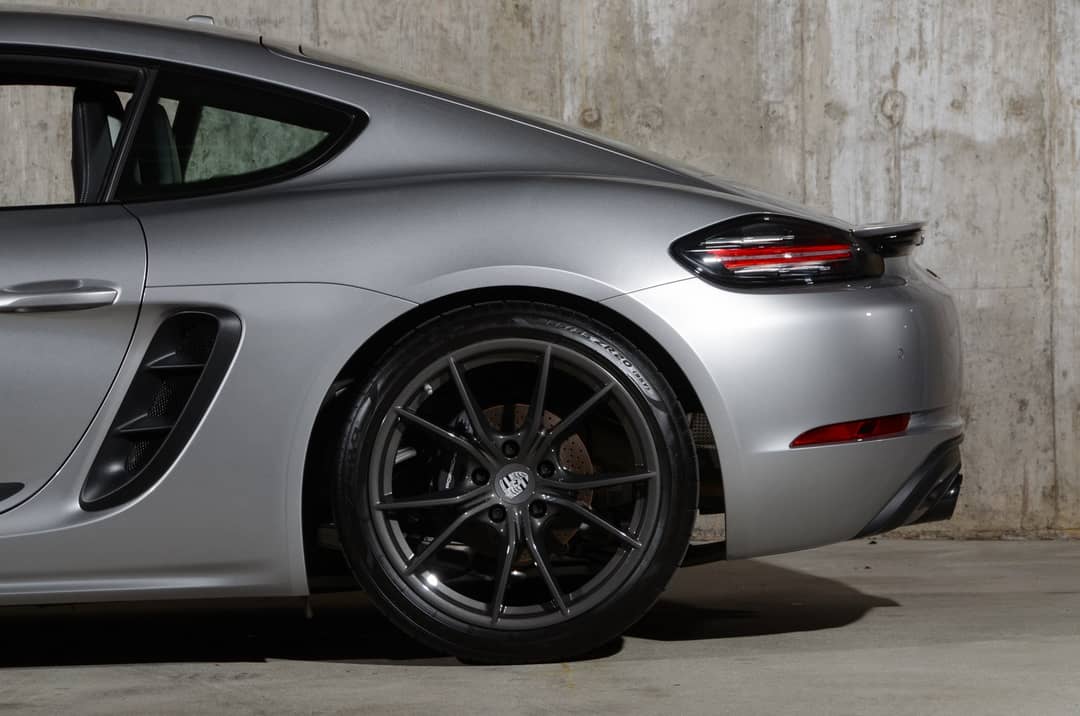 2021 Porsche 718 Cayman T — photo 24