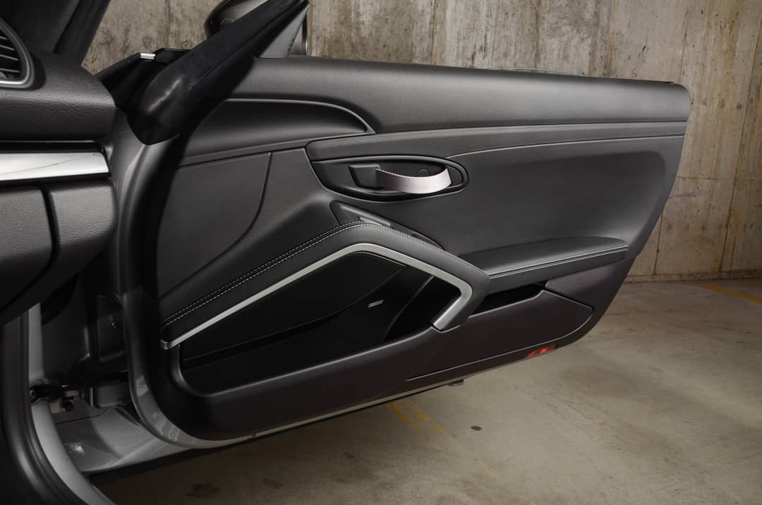 2021 Porsche 718 Cayman T — photo 36