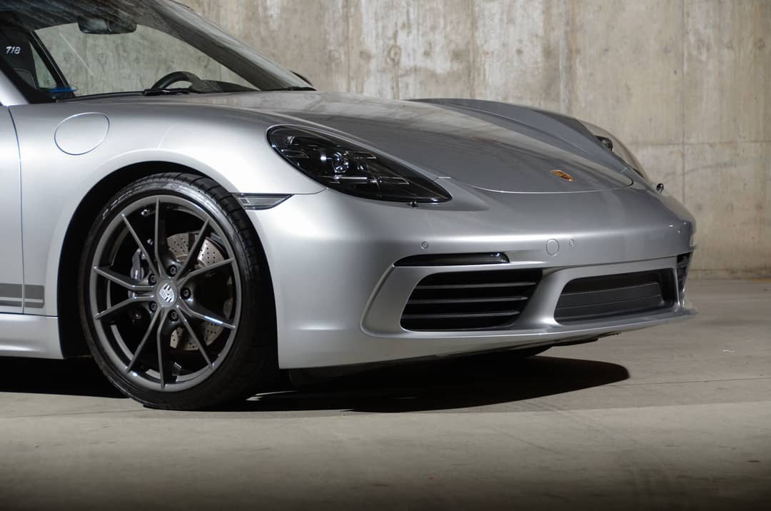 2021 Porsche 718 Cayman T — photo 5