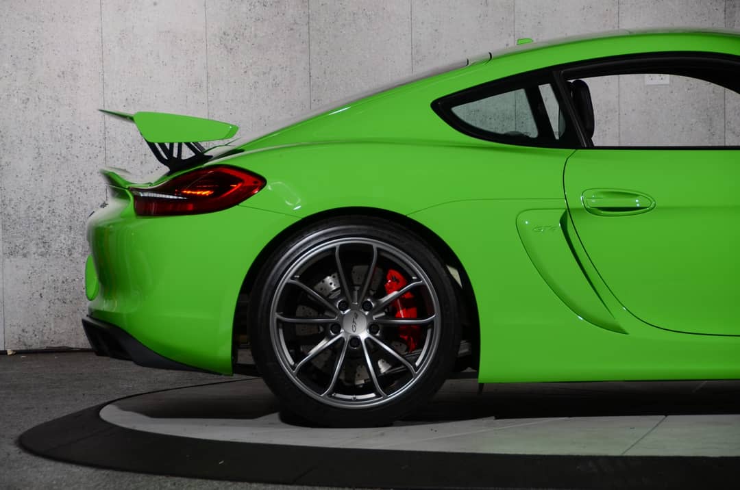 2016 Porsche Cayman GT4 — photo 2