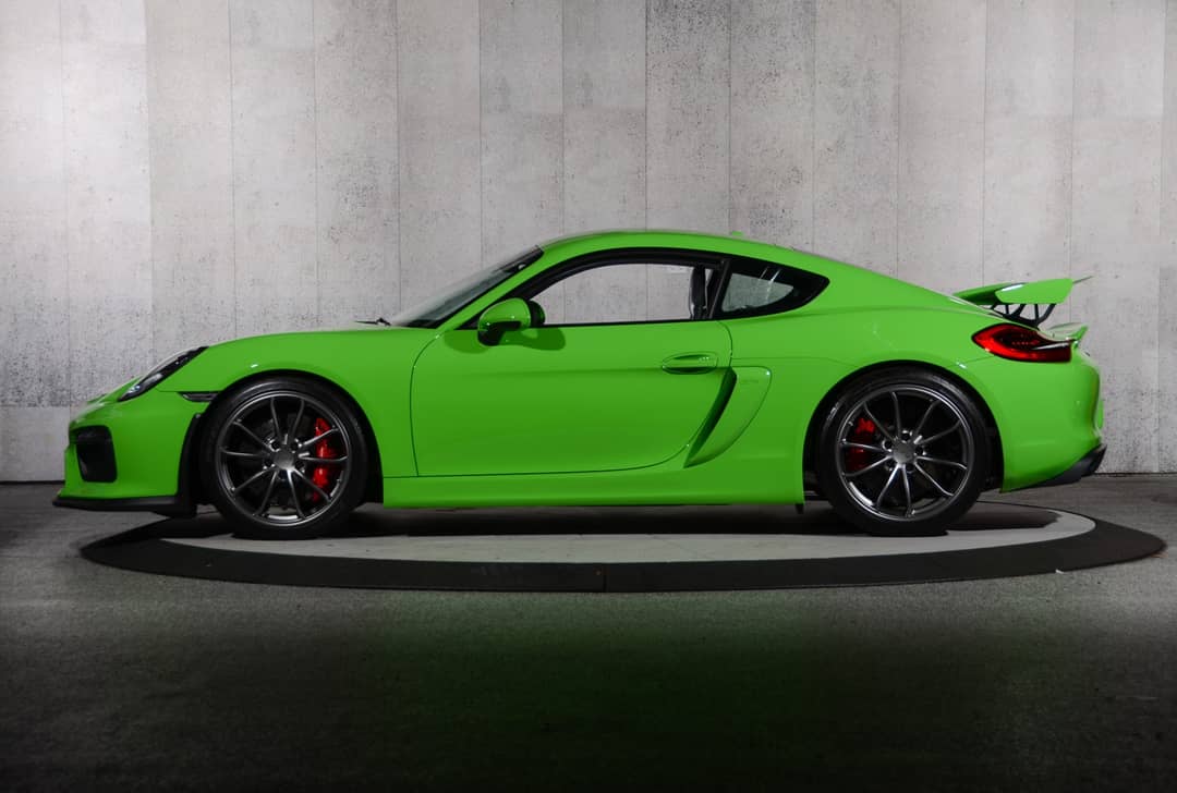 2016 Porsche Cayman GT4 — photo 13