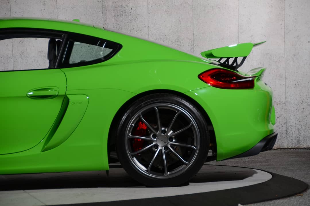 2016 Porsche Cayman GT4 — photo 15