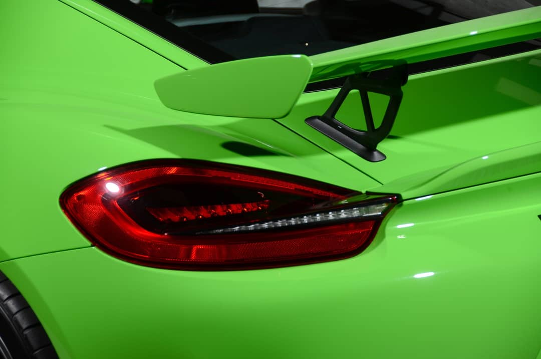 2016 Porsche Cayman GT4 — photo 16