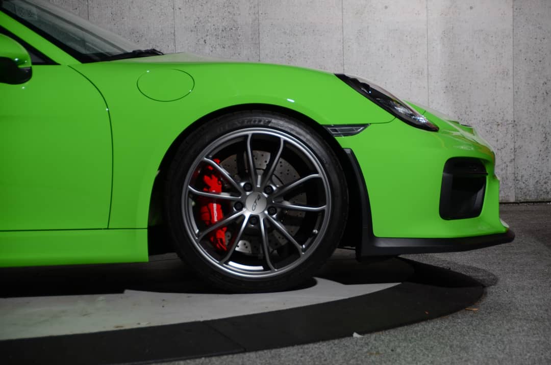 2016 Porsche Cayman GT4 — photo 3