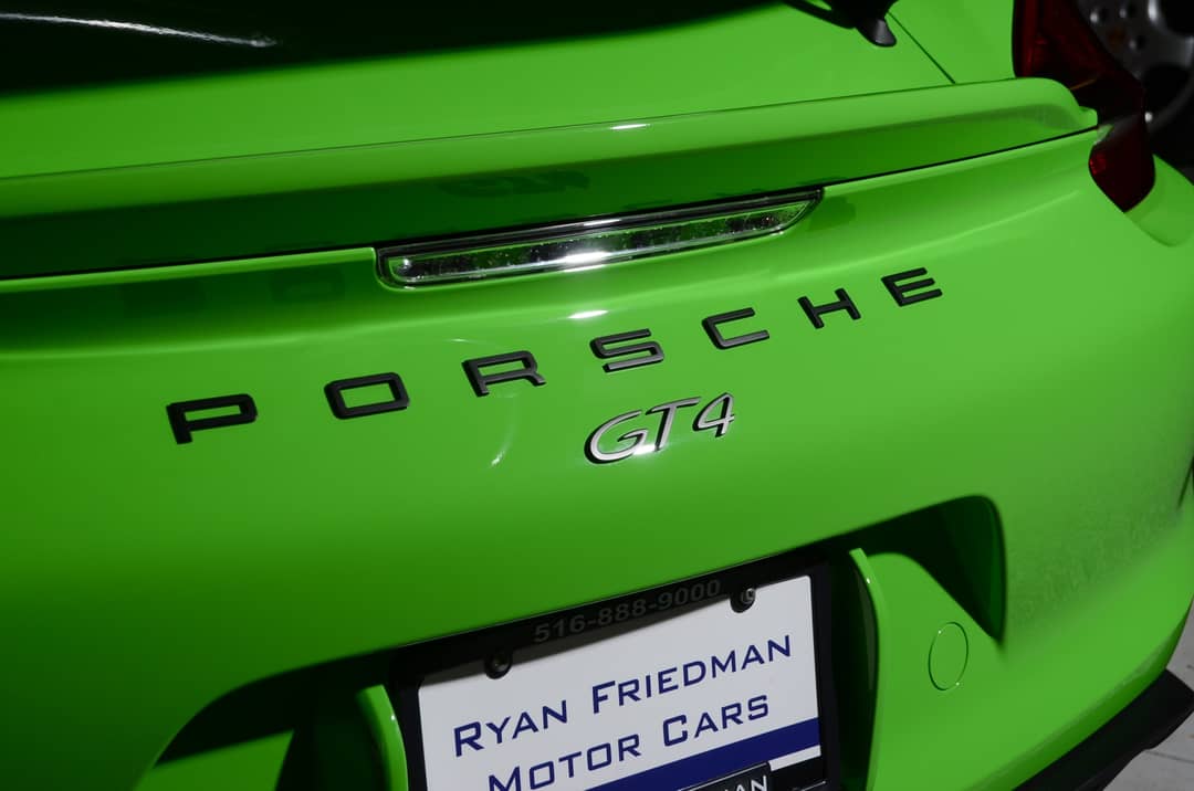 2016 Porsche Cayman GT4 — photo 22