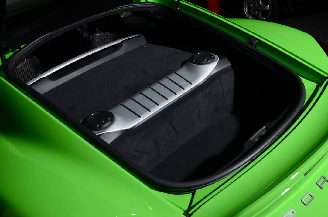 2016 Porsche Cayman GT4 — photo 23