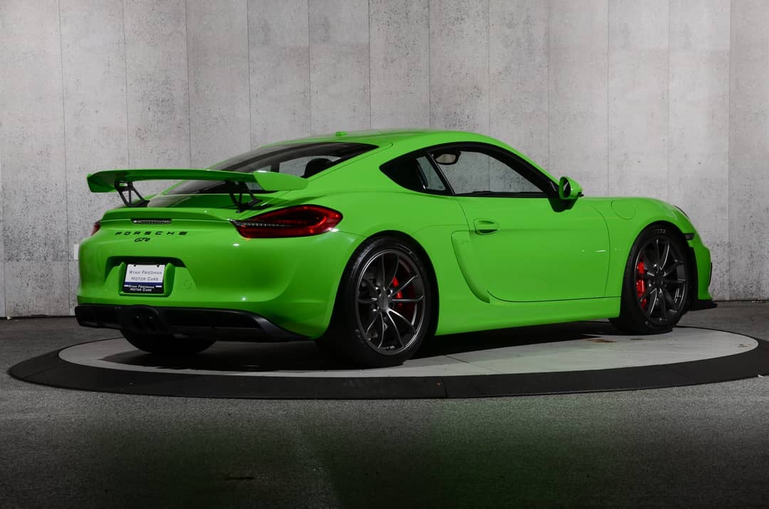 2016 Porsche Cayman GT4 — photo 25