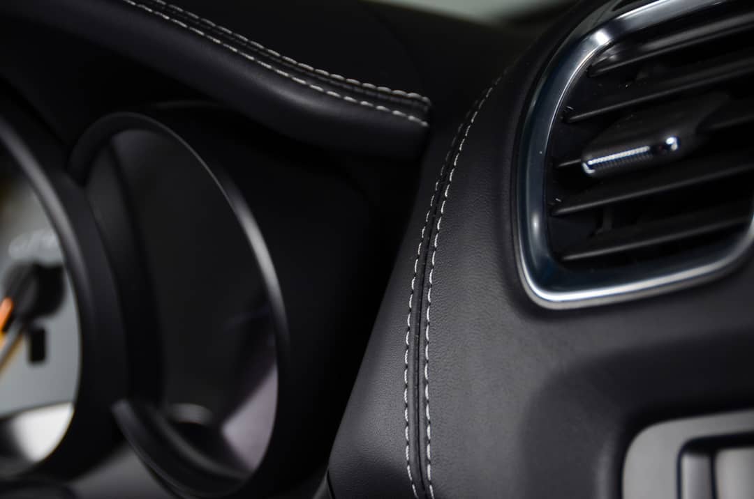2016 Porsche Cayman GT4 — photo 36