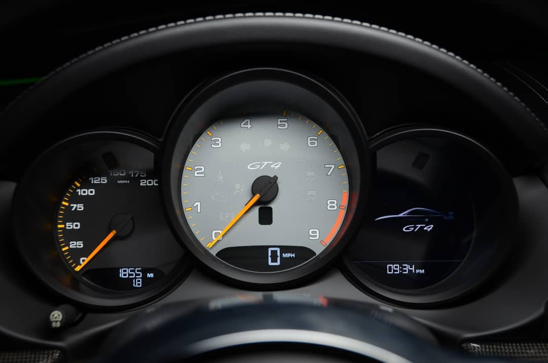 2016 Porsche Cayman GT4 — photo 50