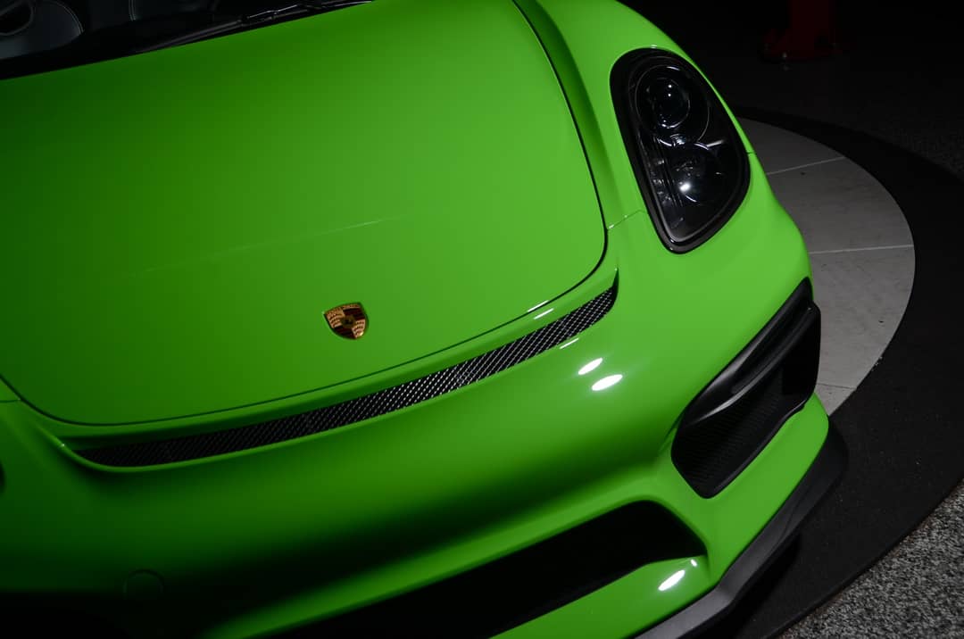 2016 Porsche Cayman GT4 — photo 9