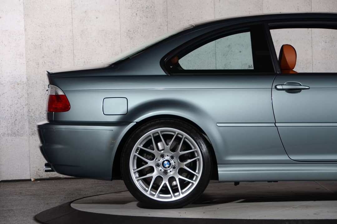 2002 BMW M3 — photo 2
