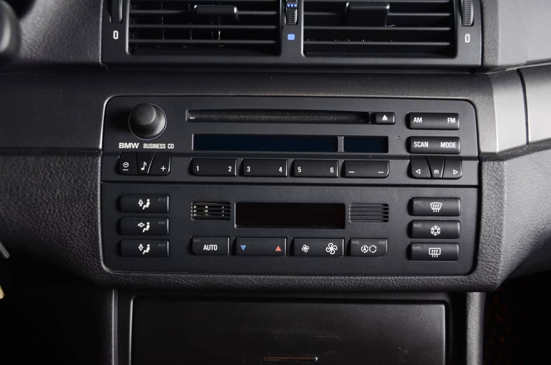 2002 BMW M3 — photo 48