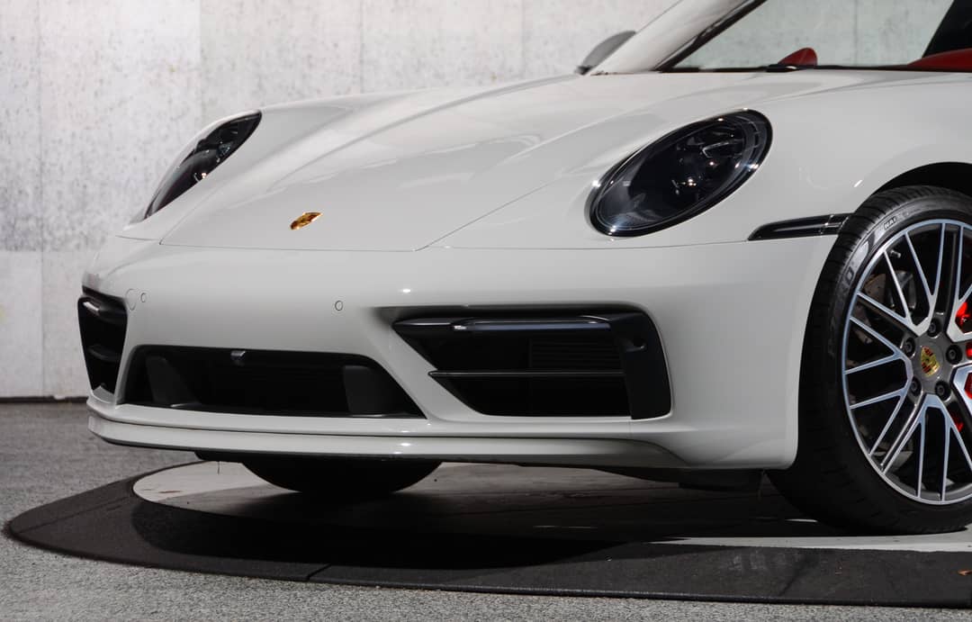 2022 Porsche 911 Targa 4S — photo 12