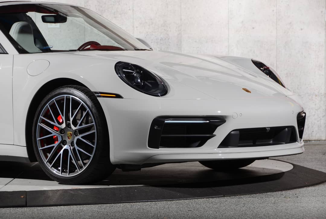 2022 Porsche 911 Targa 4S — photo 6