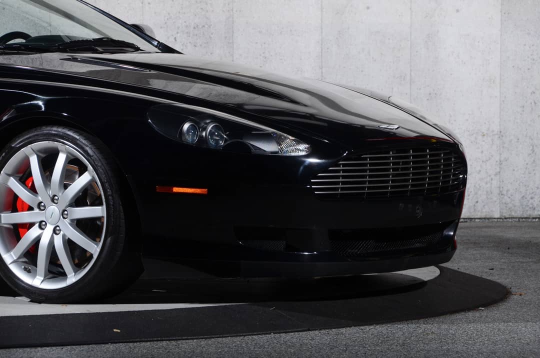 2005 Aston Martin DB9 — photo 11