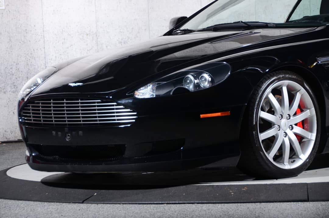 2005 Aston Martin DB9 — photo 17