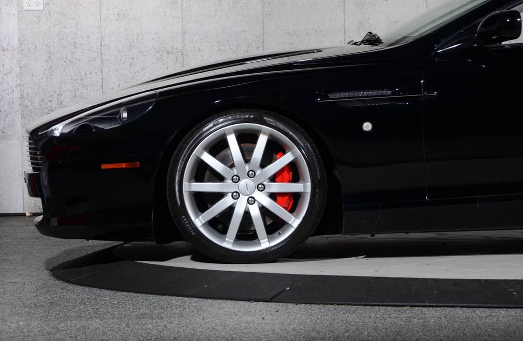 2005 Aston Martin DB9 — photo 20