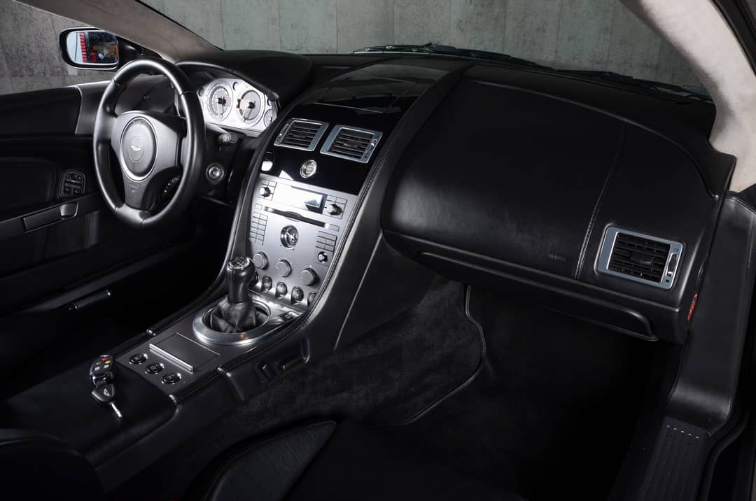 2005 Aston Martin DB9 — photo 31