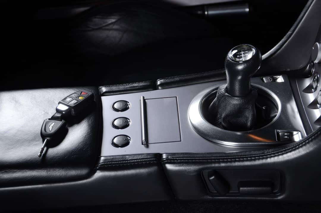 2005 Aston Martin DB9 — photo 36