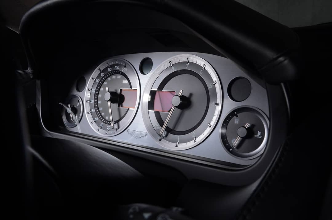 2005 Aston Martin DB9 — photo 38