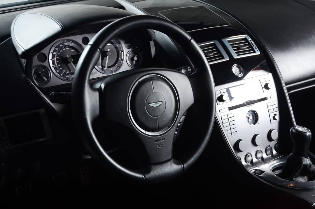 2005 Aston Martin DB9 — photo 43