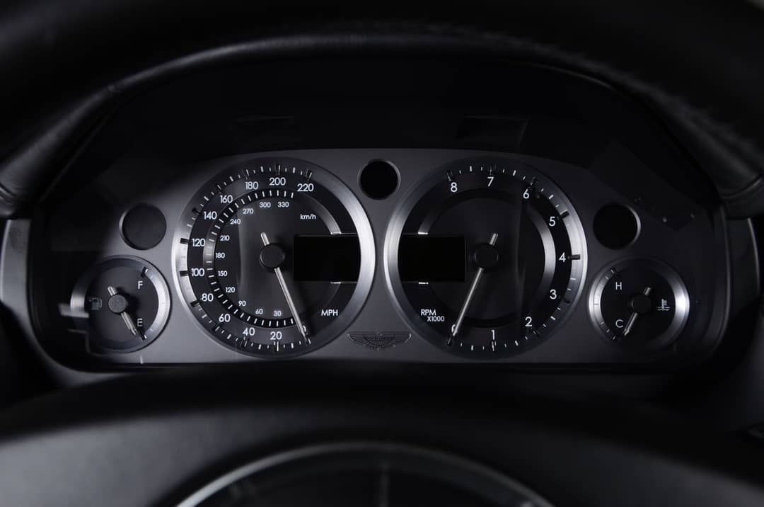 2005 Aston Martin DB9 — photo 45
