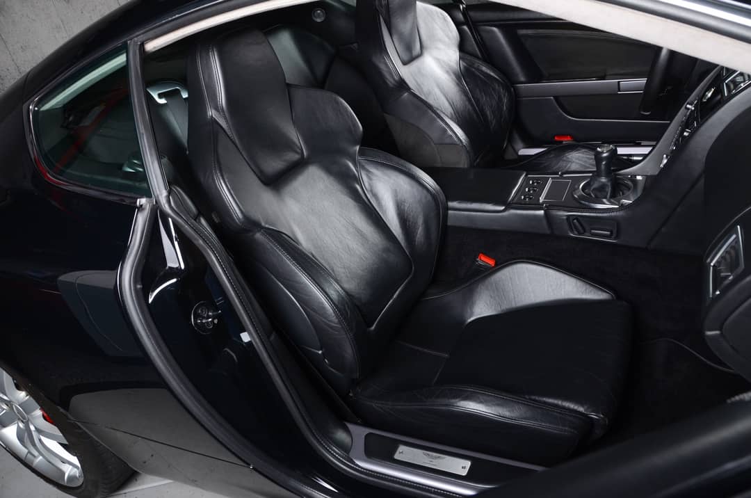 2005 Aston Martin DB9 — photo 50