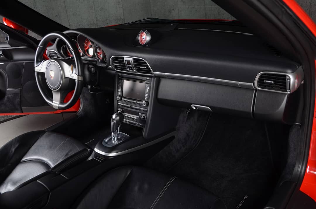 2010 Porsche 911 Carrera S — photo 24