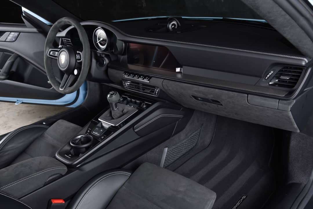 2024 Porsche 911 Carrera GTS — photo 19