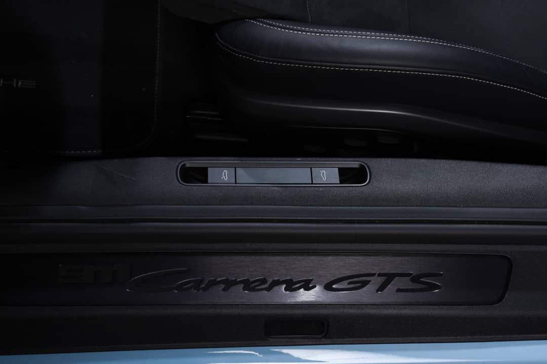 2024 Porsche 911 Carrera GTS — photo 35