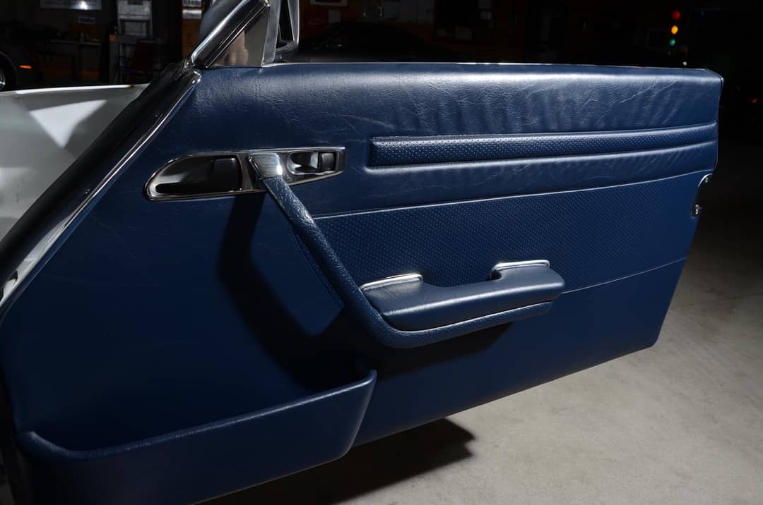 1989 Mercedes-Benz 560-Class 560 SL — photo 16